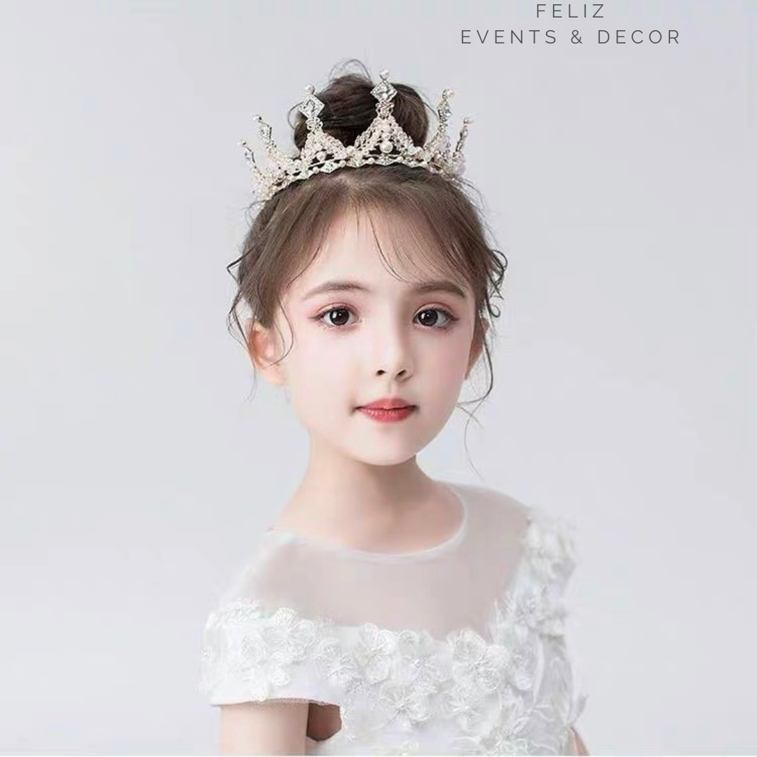 Silver pearl crown cake topper, princess birthday party accessories, elegant crown for girls, 銀色珍珠皇冠, 公主派對頭飾.