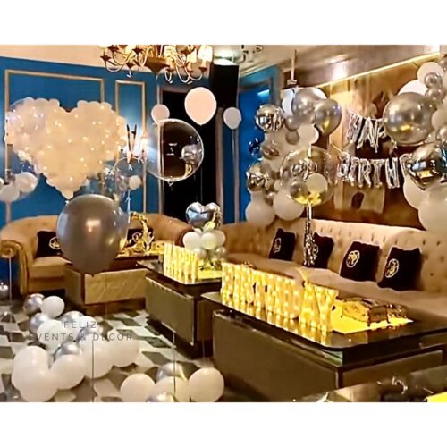 Sparkling Silver White Birthday Decoration Hong Kong, Giant Heart Balloon Structure, Happy Birthday Lights, Bubble Balloons, Chrome Silver Balloons, 香港生日佈置, 巨型心形氣球, 水晶氣球, 專人上門佈置。