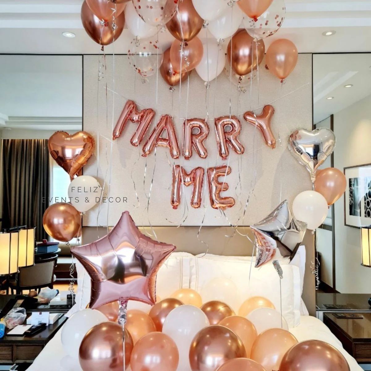 Rose Gold Marry Me Proposal Balloon Set Hong Kong, Marry Me Foil Balloons, Pearl Rose Gold Helium Balloons, Heart and Star Foil Balloons, Romantic Proposal Decor, Helium Balloons Hong Kong, 香港氣球, 玫瑰金求婚佈置, Marry Me氣球, 浪漫求婚, 鋁膜氣球。